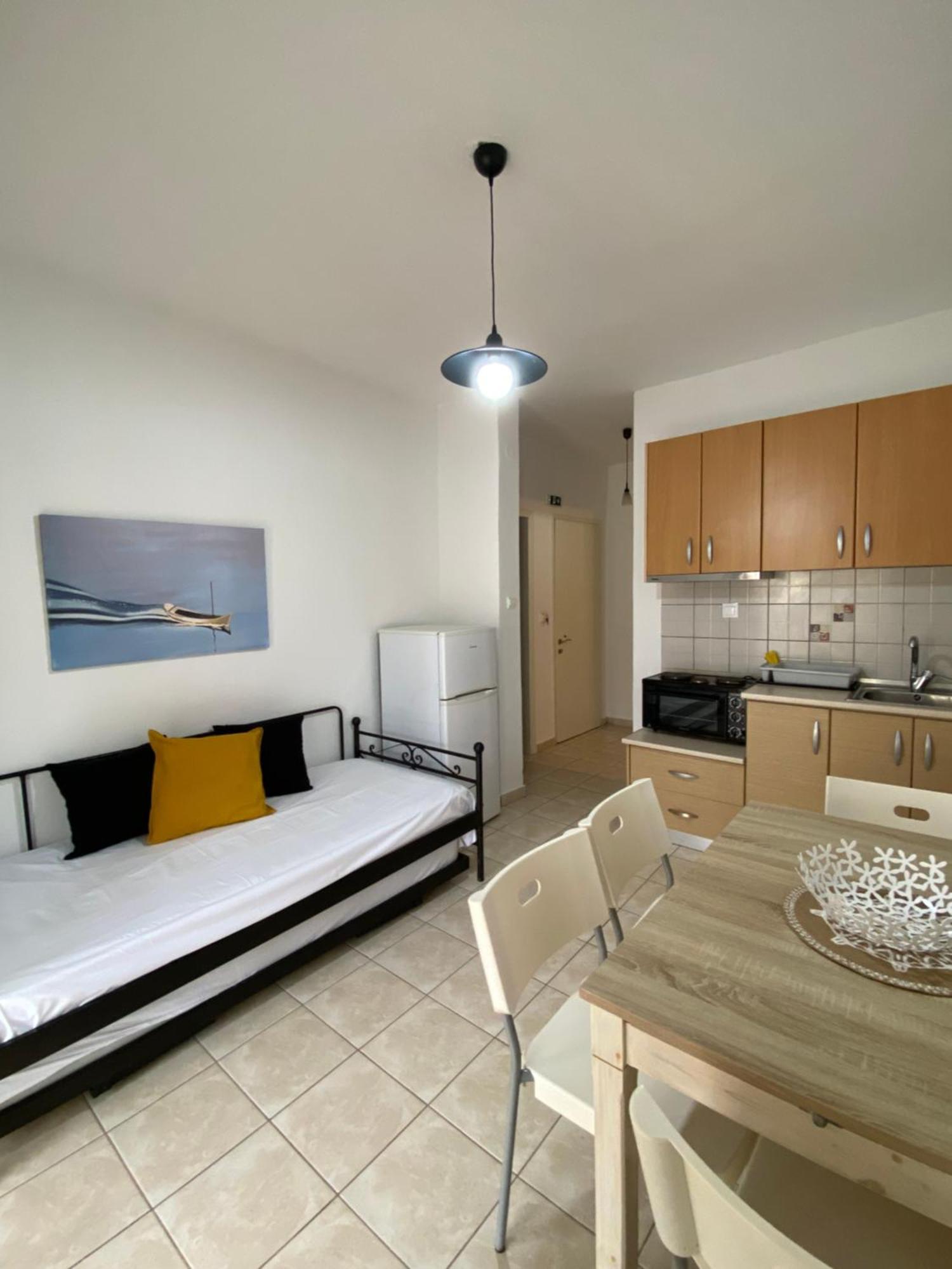 Georgoudi Apartments Nikiti  Eksteriør billede